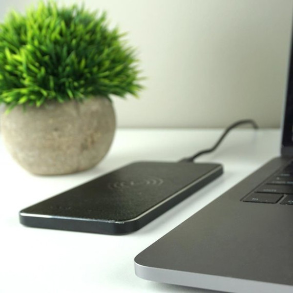 Зарядное устройство FuseChicken Gravity Touch Premium Wireless Charging Leather Black (WGC)